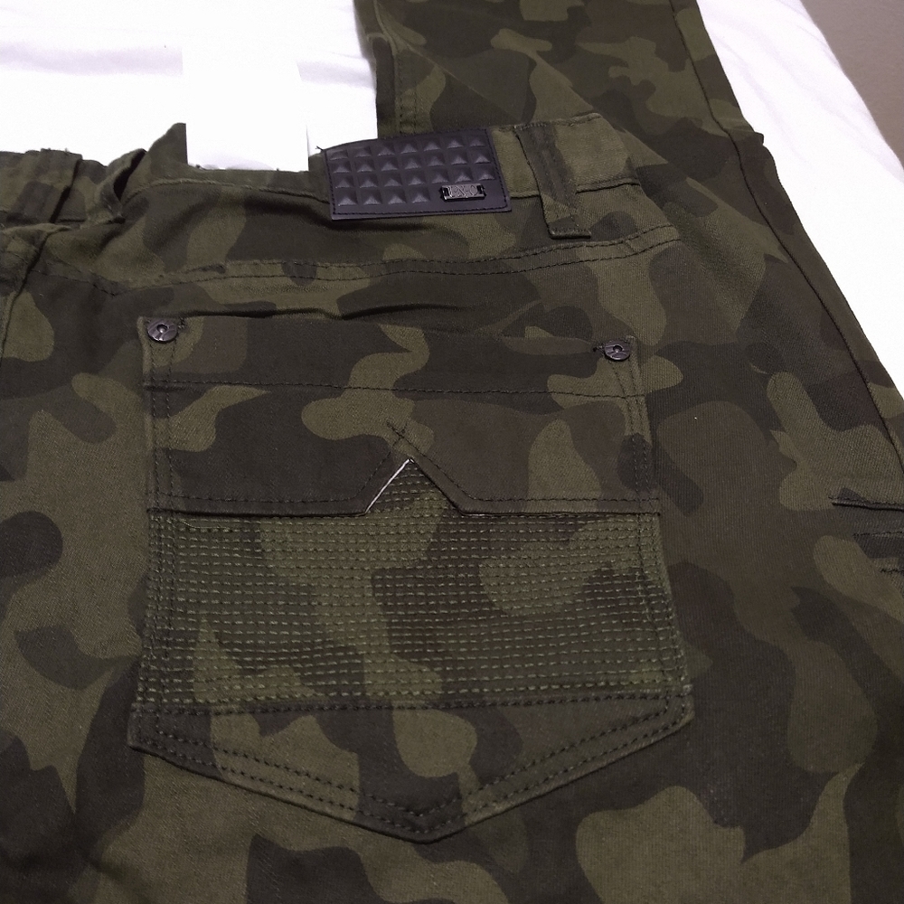INC Berlin Slim Straight Camo Moto Jeans - Picture 7 of 16